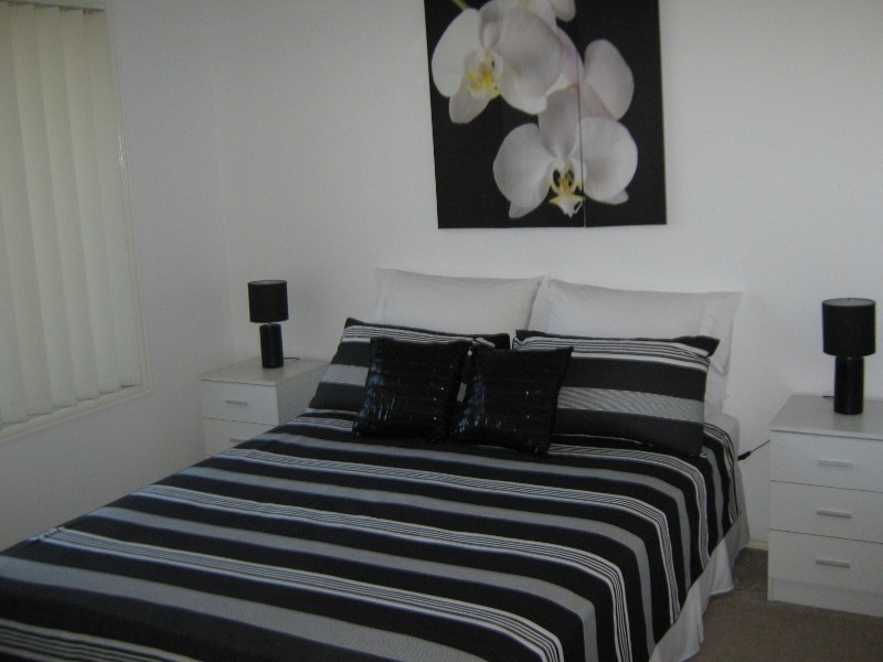 50 Earl St Vincent Circuit, Eli Waters QLD 4655