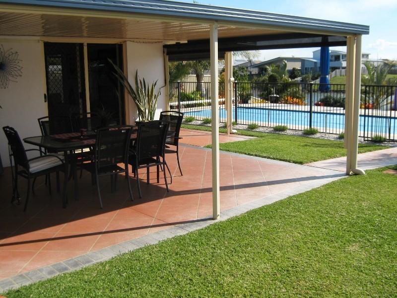 50 Earl St Vincent Circuit, Eli Waters QLD 4655