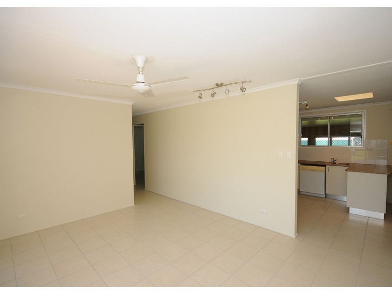 11 Southerden Street, Torquay QLD 4655