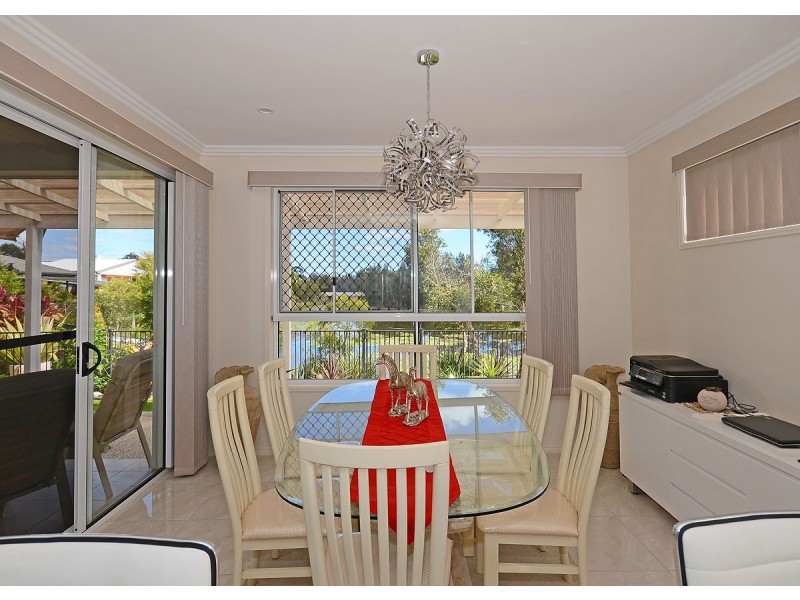 15 Satinwood Avenue, Urraween QLD 4655