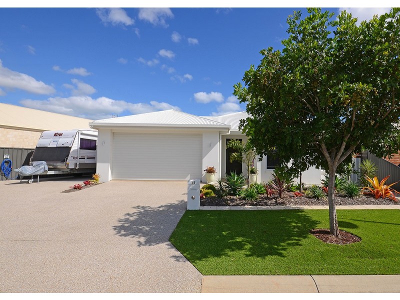 15 Satinwood Avenue, Urraween QLD 4655