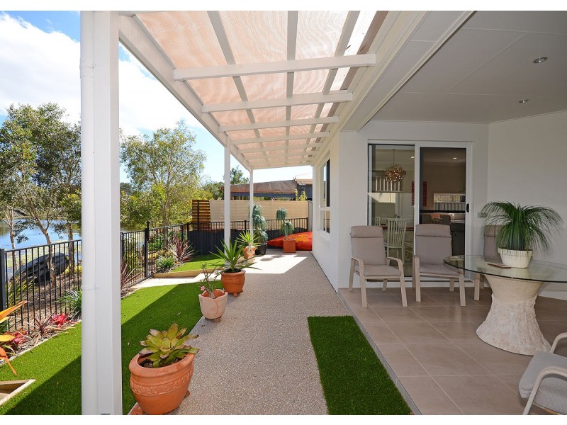 15 Satinwood Avenue, Urraween QLD 4655