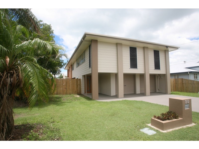 30 Pulgul Street, Urangan QLD 4655