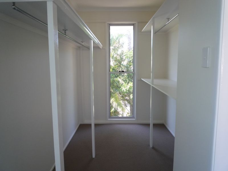 30 Pulgul Street, Urangan QLD 4655