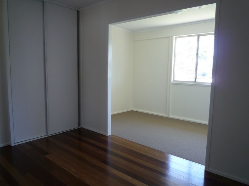 30 Pulgul Street, Urangan QLD 4655