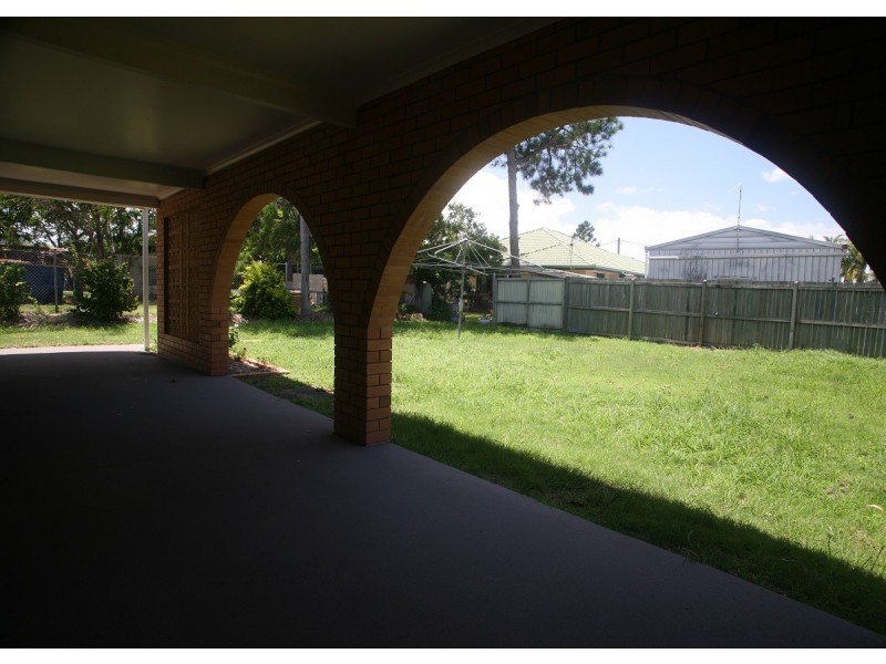 30 Pulgul Street, Urangan QLD 4655