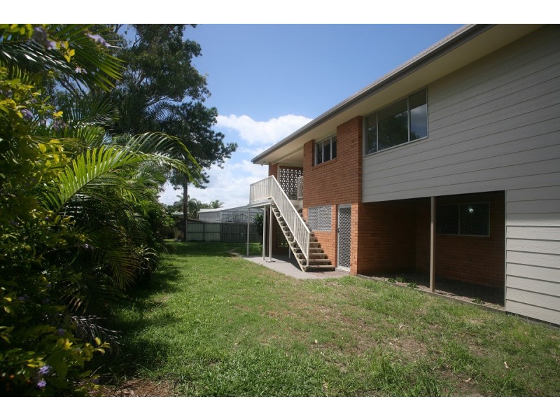 30 Pulgul Street, Urangan QLD 4655