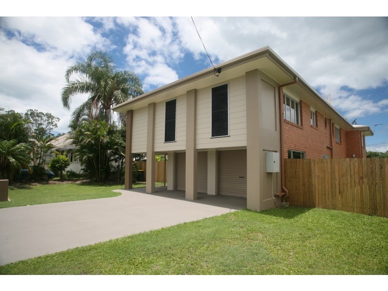 30 Pulgul Street, Urangan QLD 4655