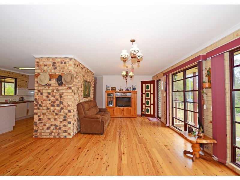 707 Torbanlea Road, Takura QLD 4655