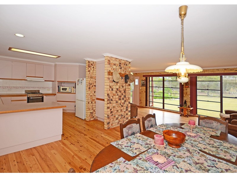 707 Torbanlea Road, Takura QLD 4655