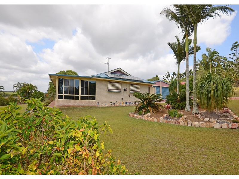 9-11 Kariss Drive, Dundowran Beach QLD 4655