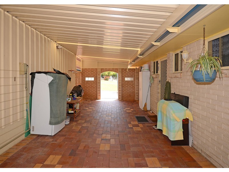 9-11 Kariss Drive, Dundowran Beach QLD 4655