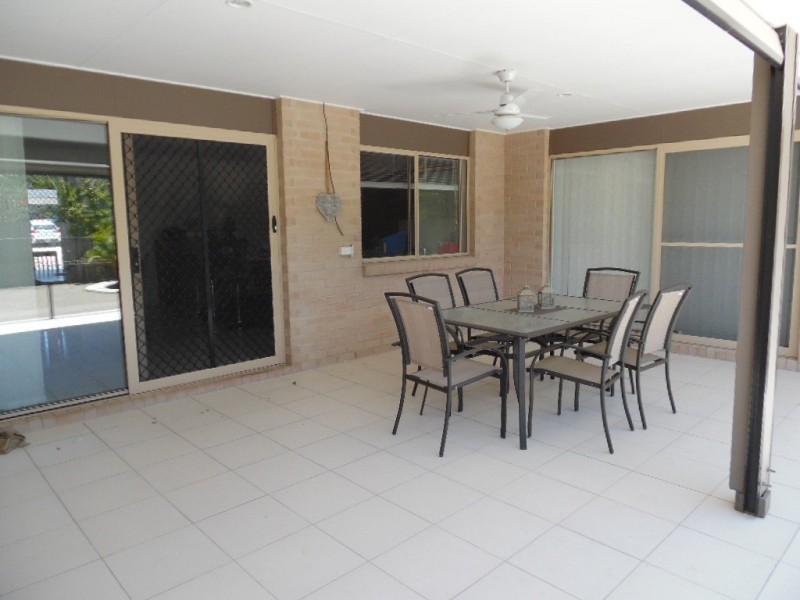 17 Salamander Avenue, Urraween QLD 4655