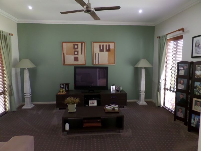 26 Pinehurst Drive, Wondunna QLD 4655