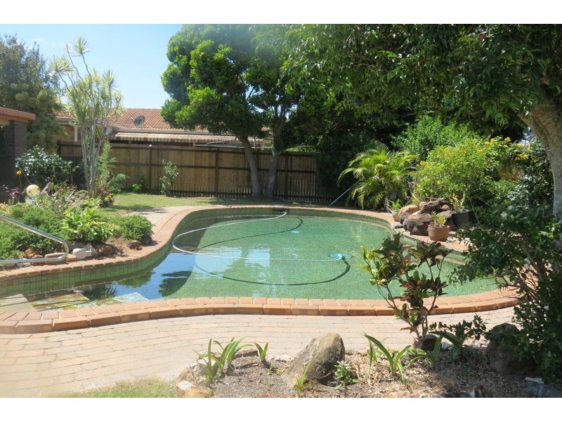 1 Nullor Street, Scarness QLD 4655