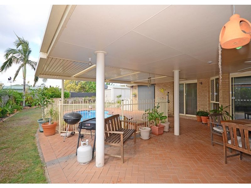 8 Delmo Court, Urraween QLD 4655