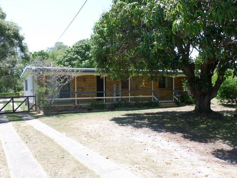 34 Neils Street, Pialba QLD 4655