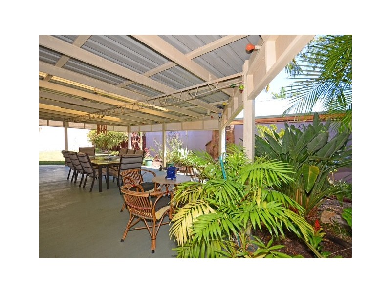 2 Trisha Court, Scarness QLD 4655