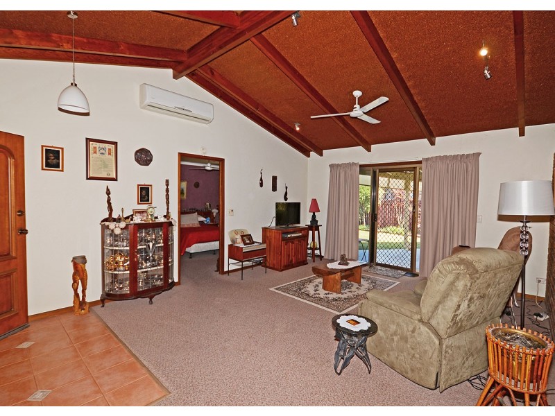 2 Trisha Court, Scarness QLD 4655