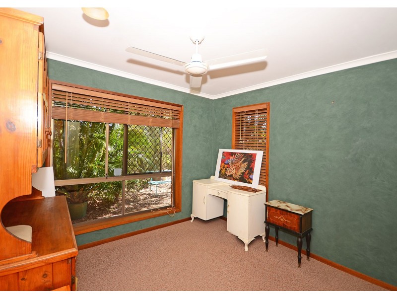 2 Trisha Court, Scarness QLD 4655