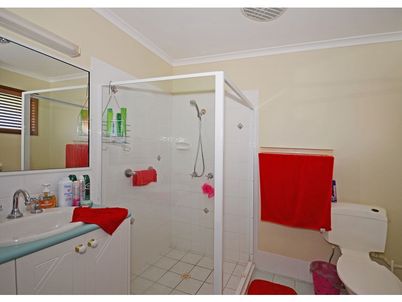 2 Trisha Court, Scarness QLD 4655