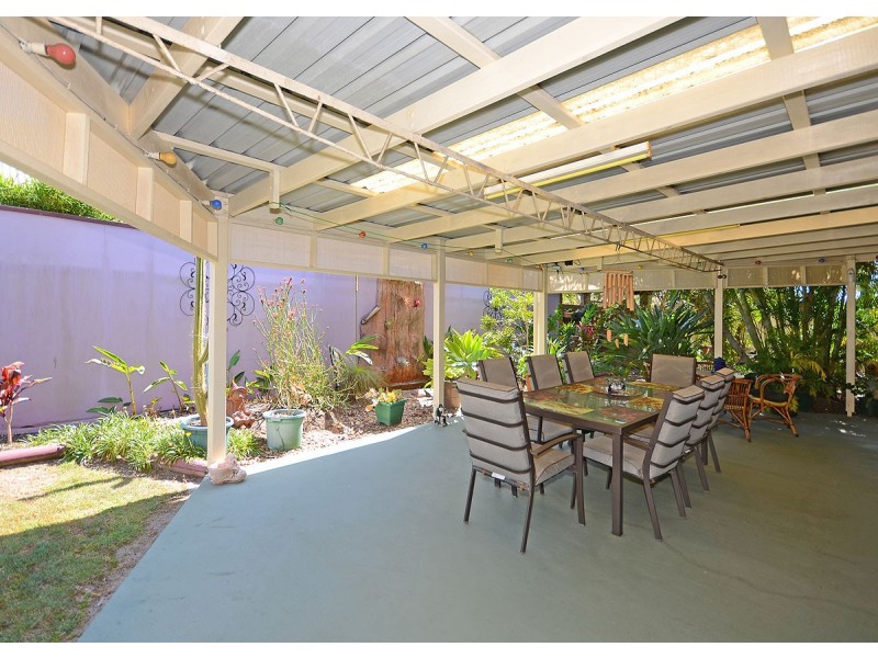 2 Trisha Court, Scarness QLD 4655