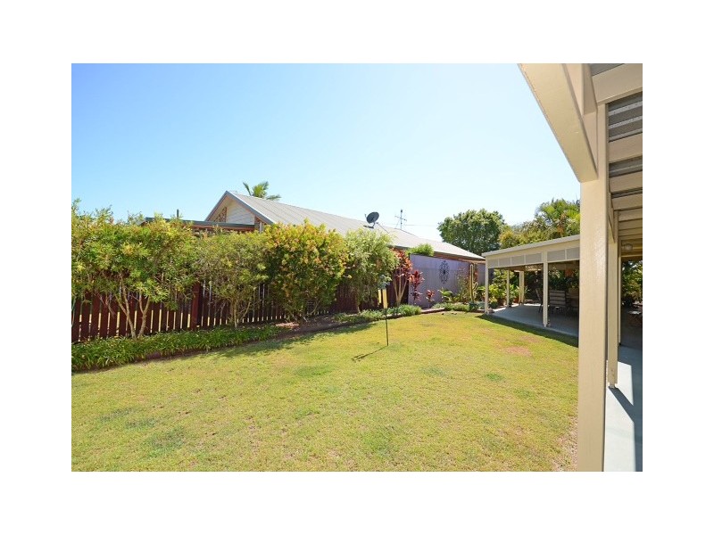 2 Trisha Court, Scarness QLD 4655