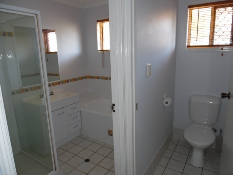 204 Pulgul Street, Urangan QLD 4655