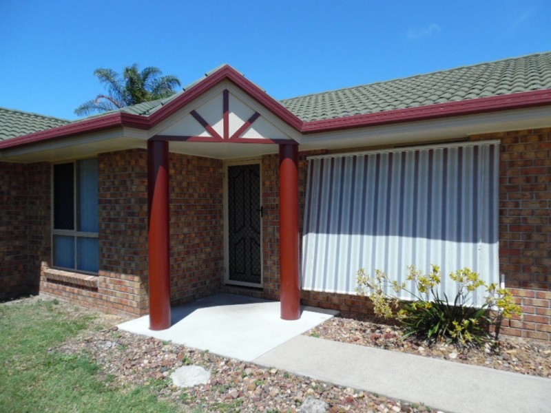 204 Pulgul Street, Urangan QLD 4655