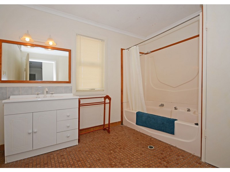 36/14-24 Exeter Street, Torquay QLD 4655