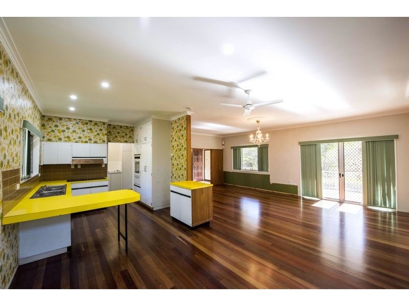 10 Parraweena Court, Point Vernon QLD 4655