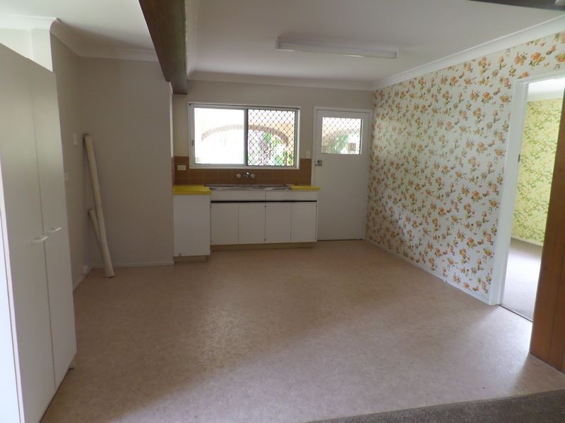 10 Parraweena Court, Point Vernon QLD 4655