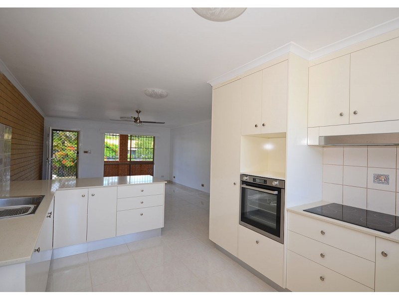 4/6 Witt Street, Torquay QLD 4655