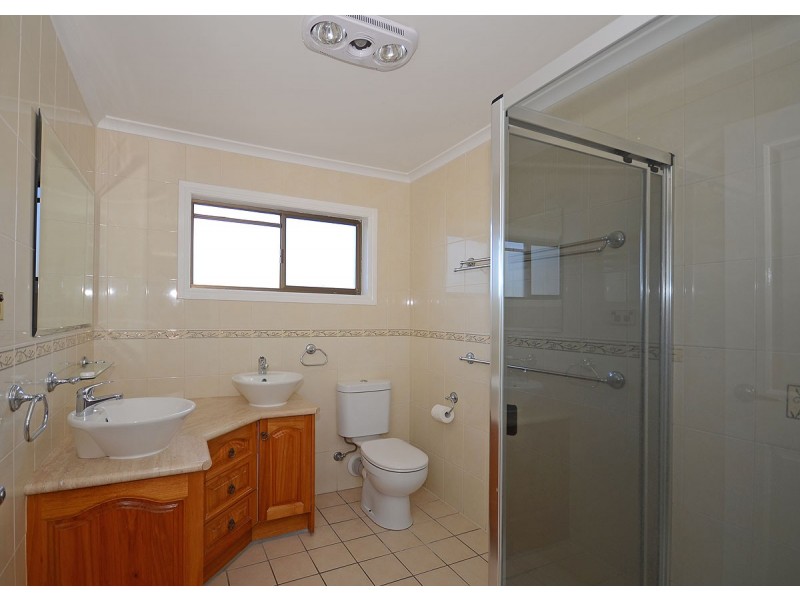 4/6 Witt Street, Torquay QLD 4655