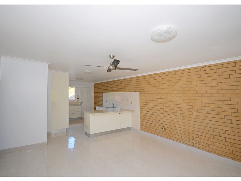 4/6 Witt Street, Torquay QLD 4655