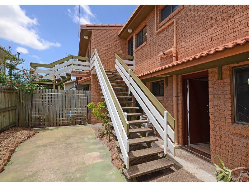 4/6 Witt Street, Torquay QLD 4655