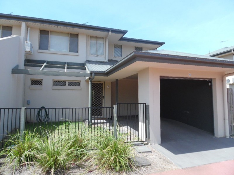 18/1 Ibis Boulevard, Eli Waters QLD 4655