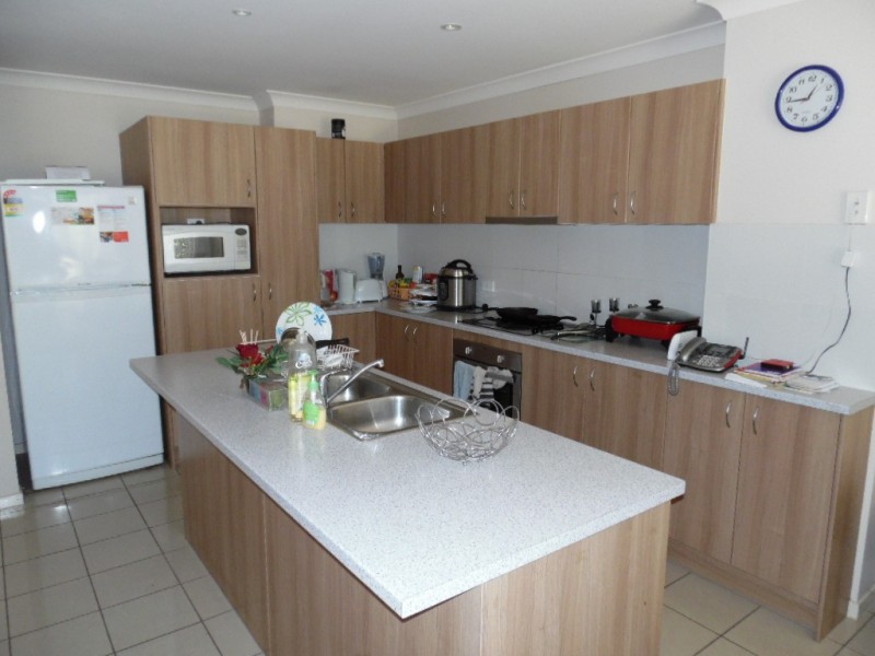 18/1 Ibis Boulevard, Eli Waters QLD 4655