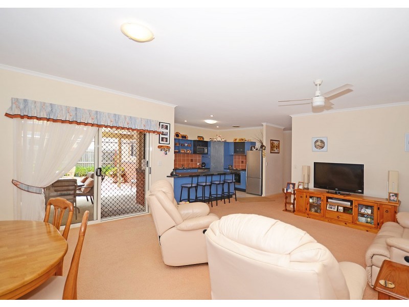 61-34 Elizabeth Street, Urangan QLD 4655