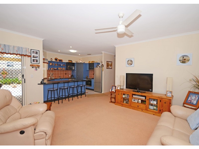 61-34 Elizabeth Street, Urangan QLD 4655