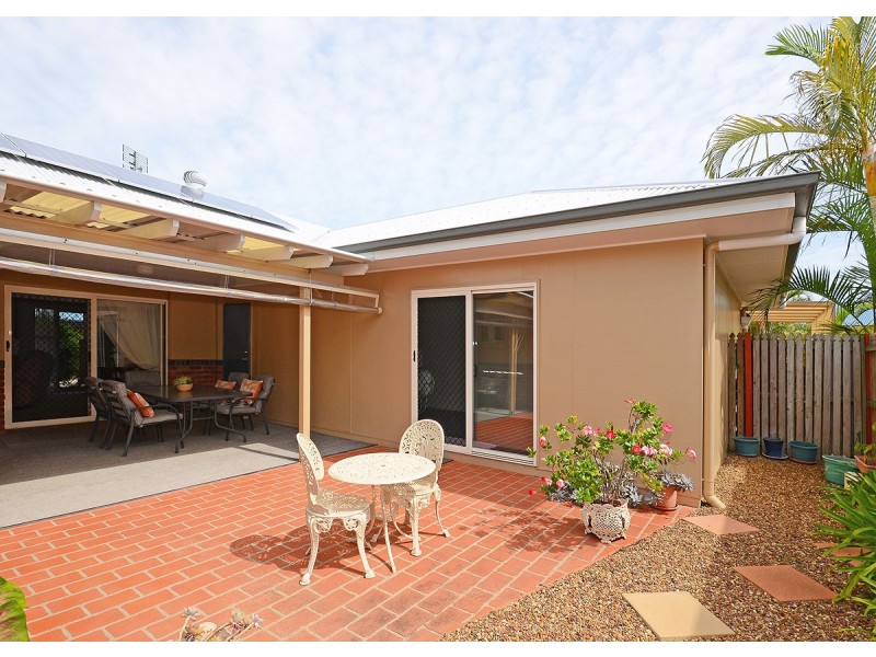 61-34 Elizabeth Street, Urangan QLD 4655