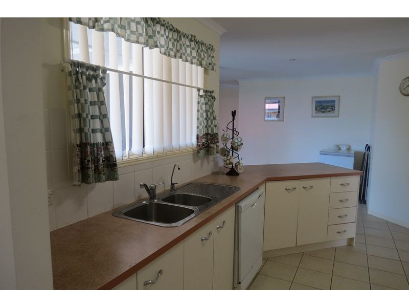 3 Ruddiman Court, Torquay QLD 4655