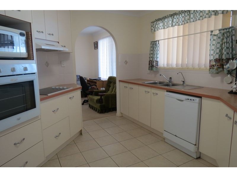 3 Ruddiman Court, Torquay QLD 4655