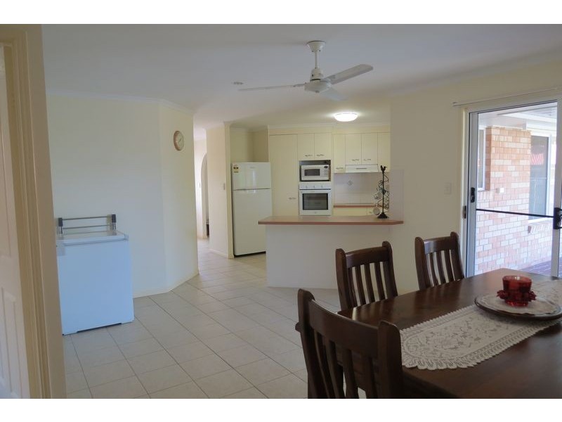 3 Ruddiman Court, Torquay QLD 4655