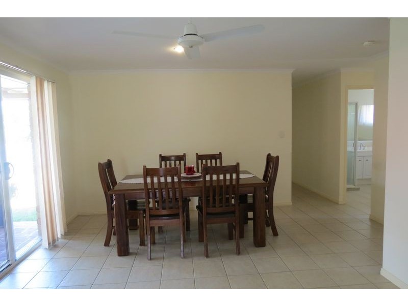 3 Ruddiman Court, Torquay QLD 4655