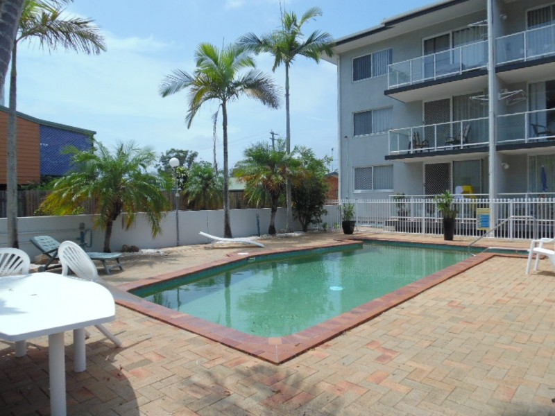 1/367 Esplanade, Scarness QLD 4655