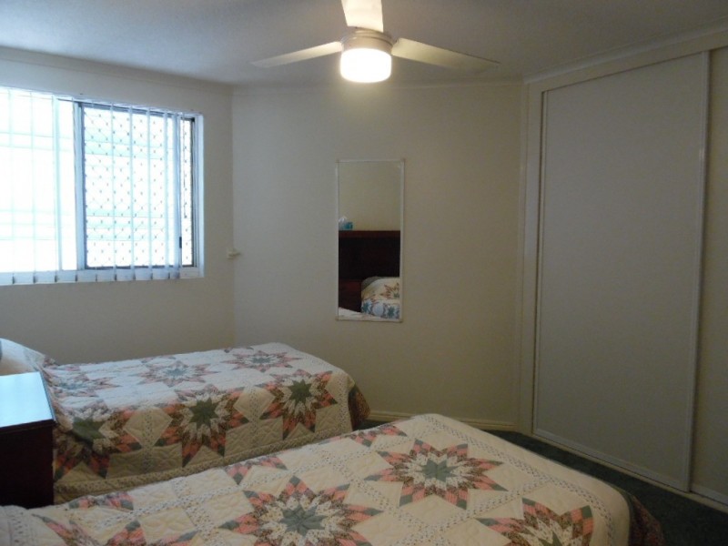 1/367 Esplanade, Scarness QLD 4655