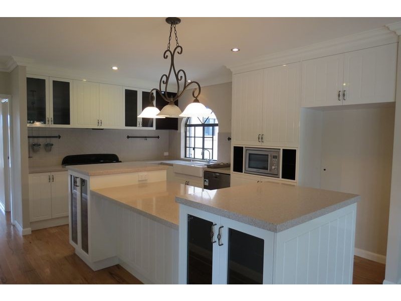 144b Truro Street, Urangan QLD 4655