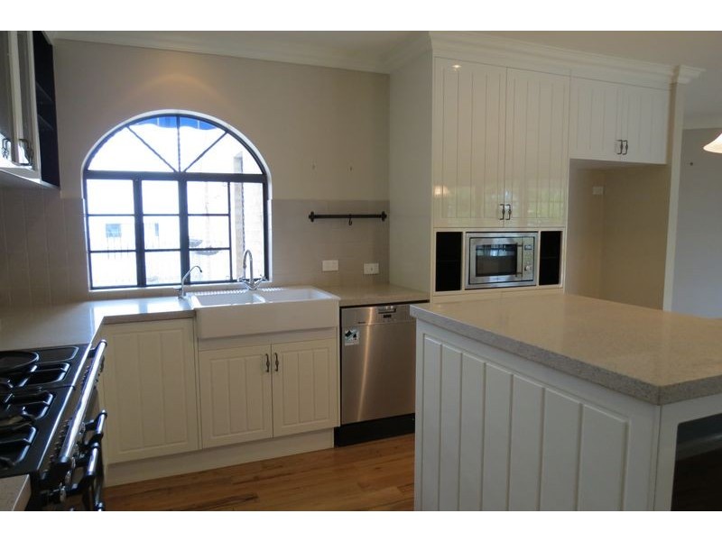 144b Truro Street, Urangan QLD 4655