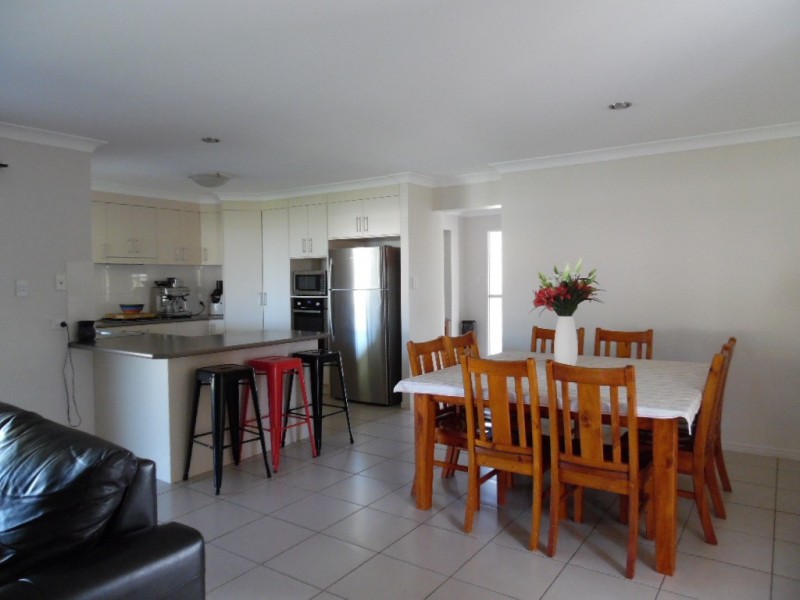 6 Yarrilee Circuit, Dundowran QLD 4655